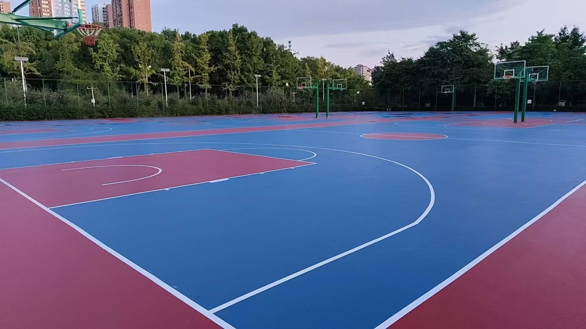 Акриловый корт начальной школы в уезде Чжэронг, провинция Фуцзянь, обновлён к новому семестру!