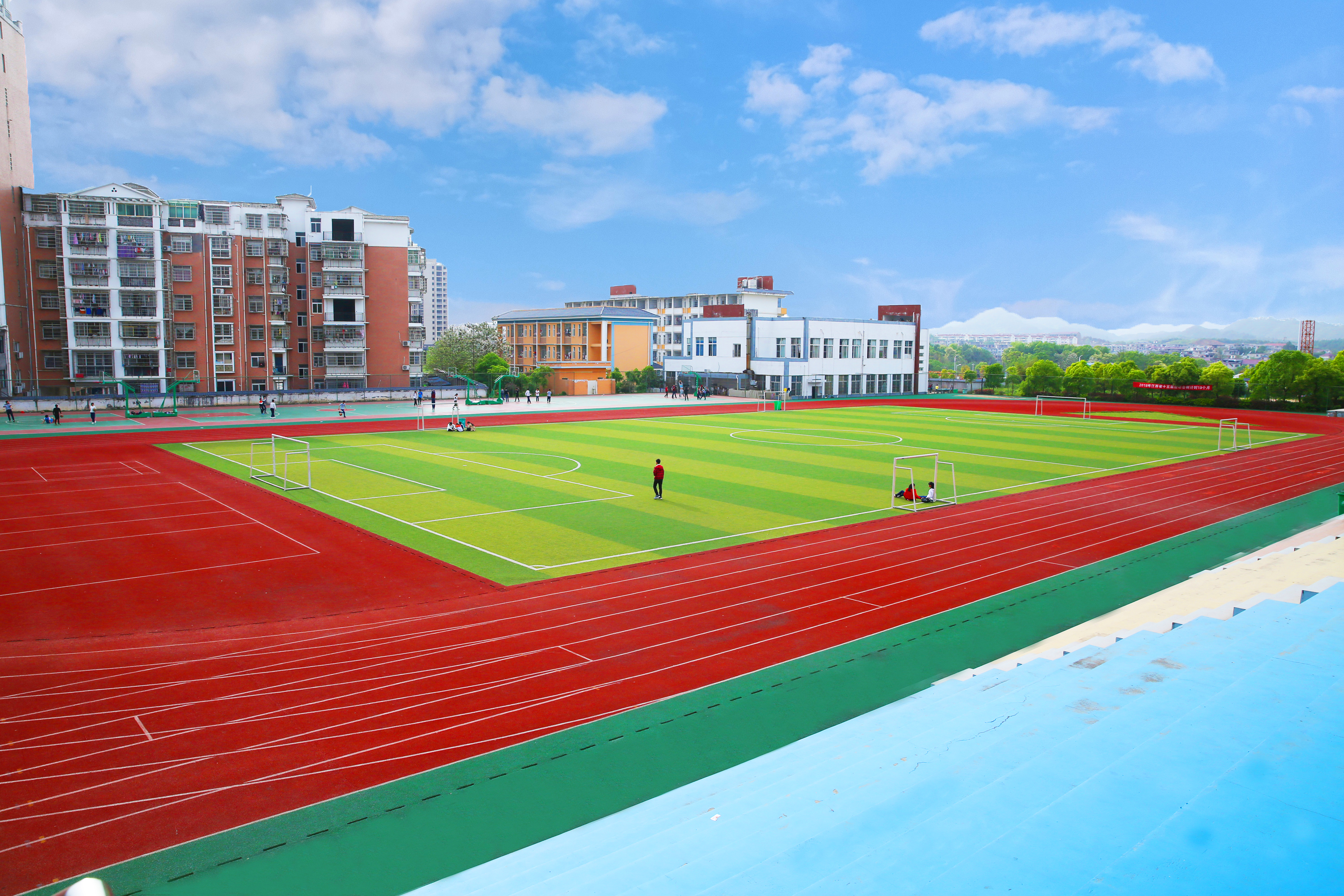 Wholesale Price Semi-Prefabricated Athletic Running Track for Sports Flooring Playground with Laaf