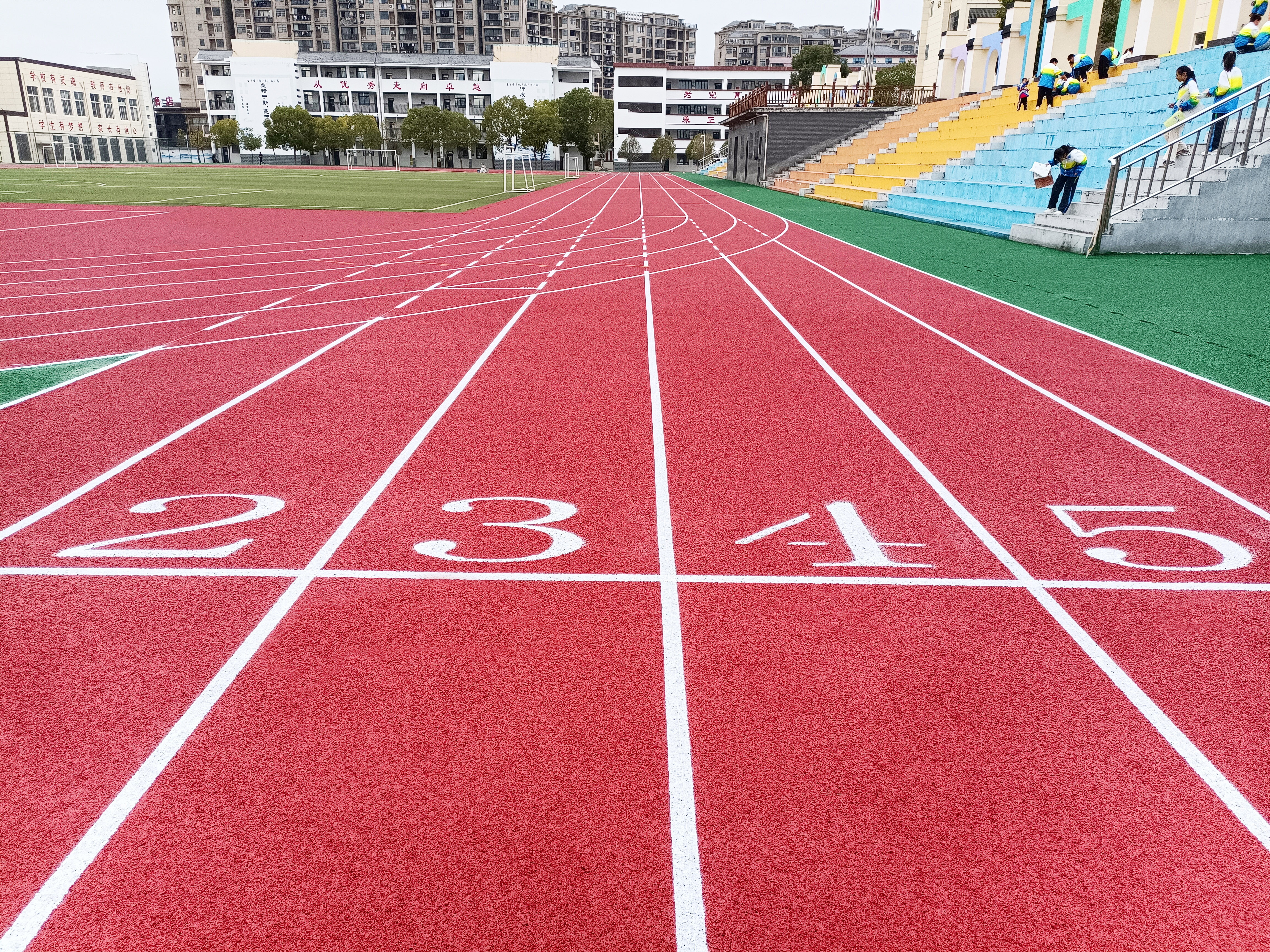 Wholesale Price Air Permeable Running Track for Sports Flooring Playground with Shock