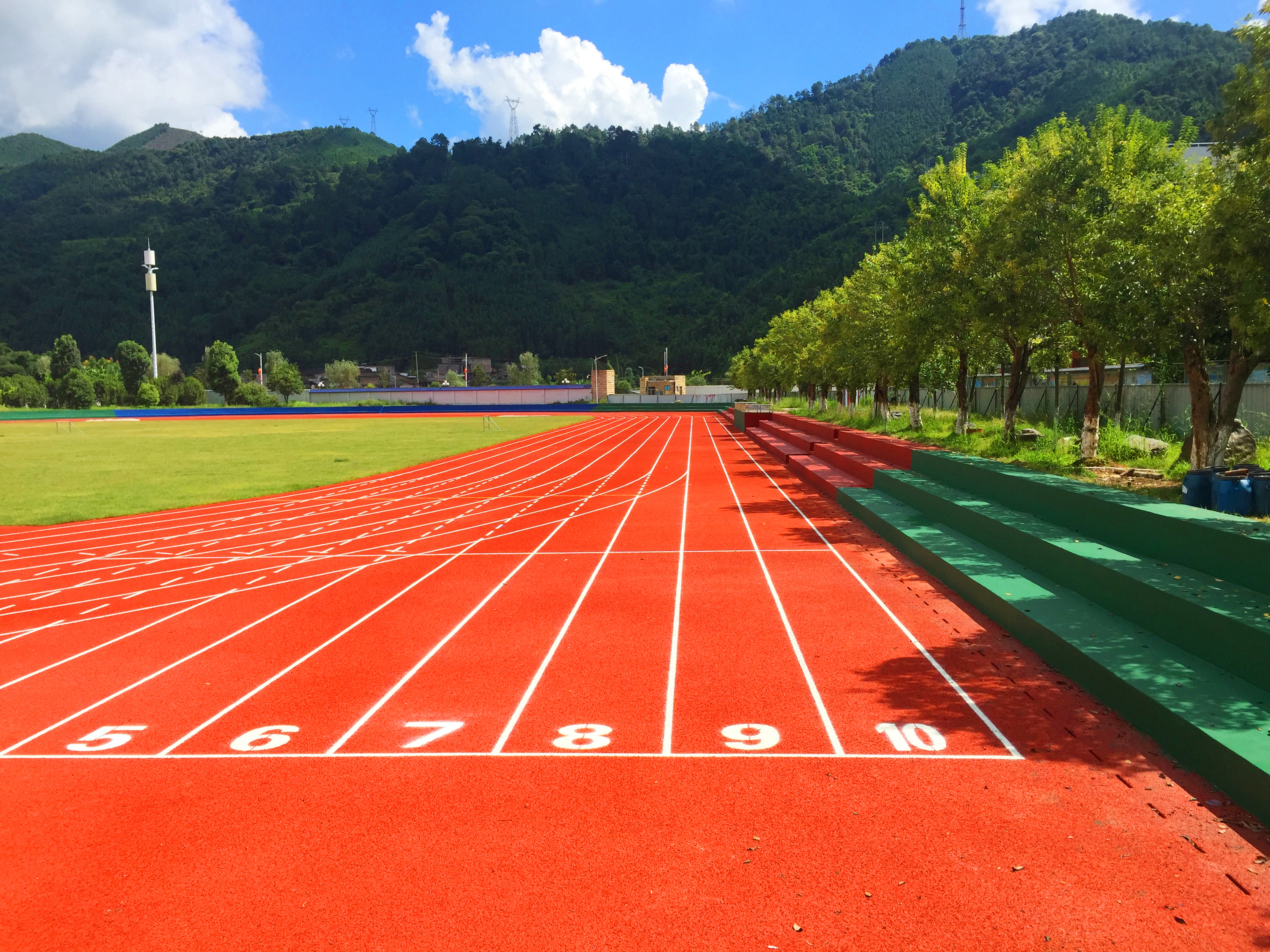 Wholesale Price Semi-Prefabricated Athletic Running Track for Sports Flooring Playground with Laaf