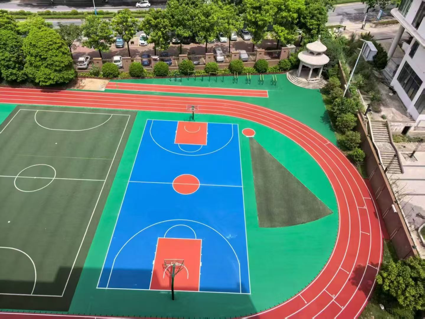 INOLP All-Weather Acrylic Court High-Quality Basketball court and Tennis court